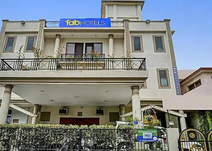 Fabhotel K H Bar And Rest