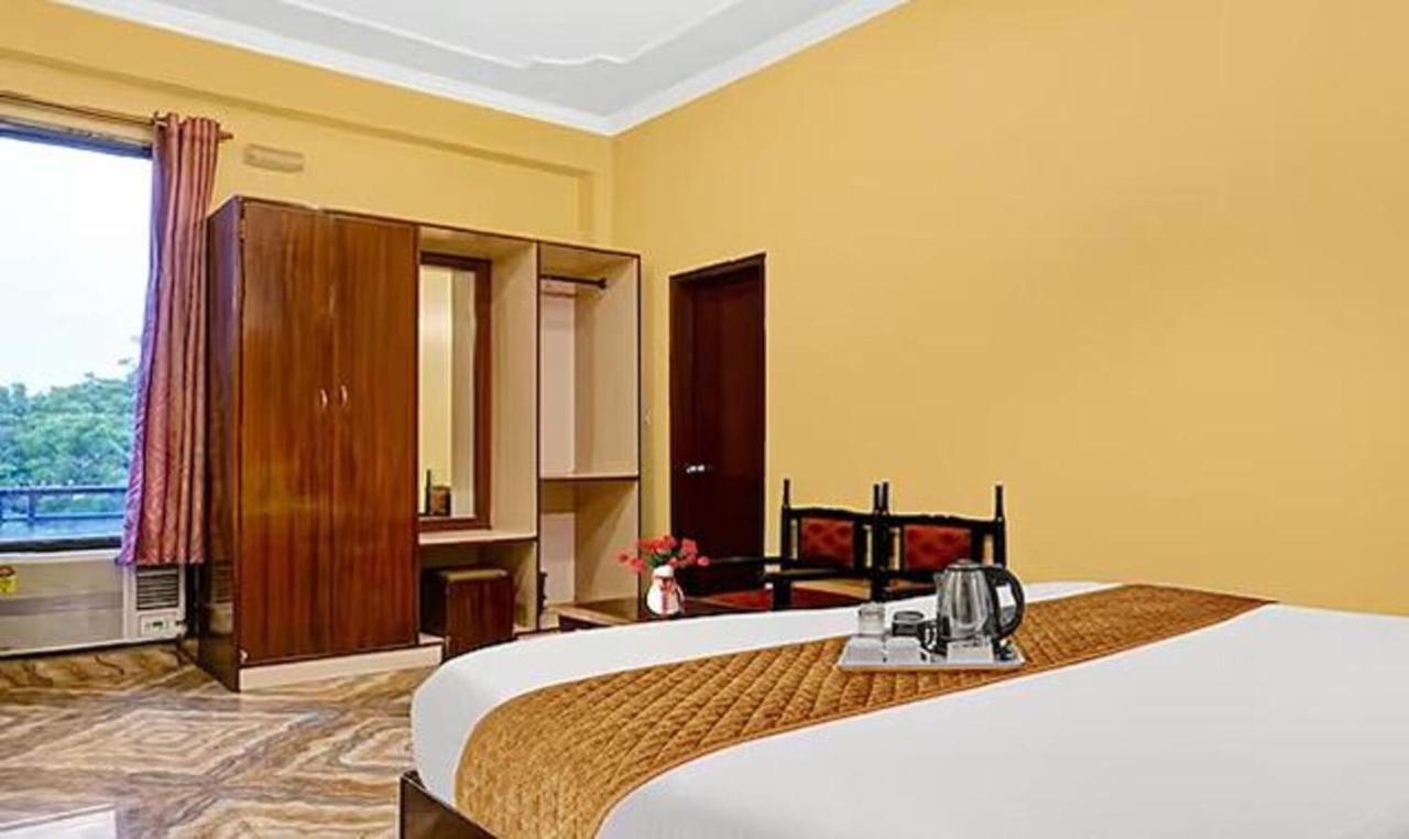 Fabhotel K H Bar And Rest